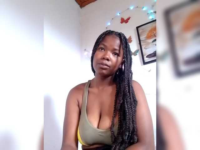 Sayrahsexy's BongaCams show and profile