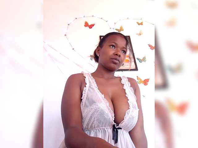 Sayrahsexy's BongaCams show and profile