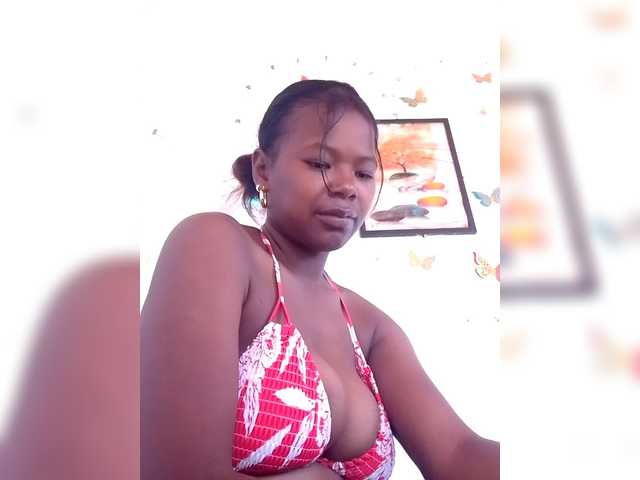 Sayrahsexy's BongaCams show and profile