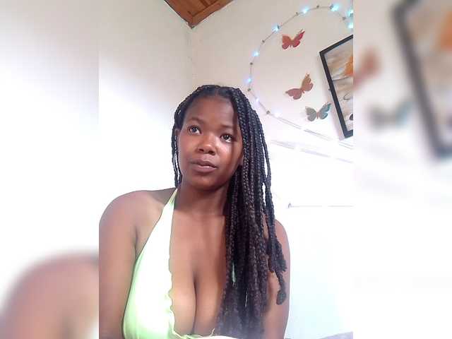 Sayrahsexy's BongaCams show and profile