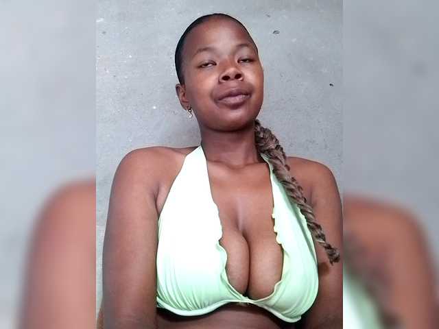 Sayrahsexy's BongaCams show and profile