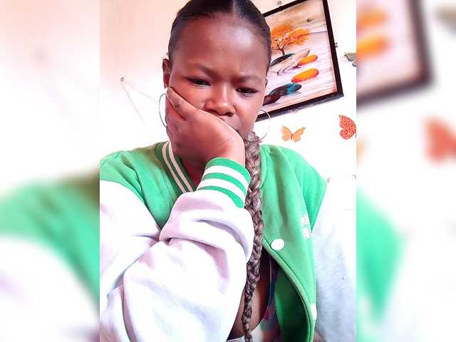 Sayrahsexy's BongaCams show and profile