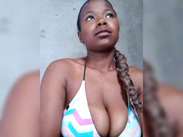 Sayrahsexy's BongaCams show and profile