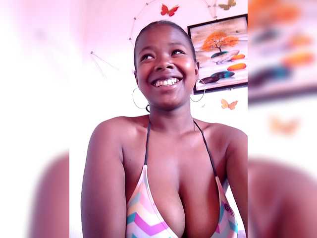 Sayrahsexy's BongaCams show and profile