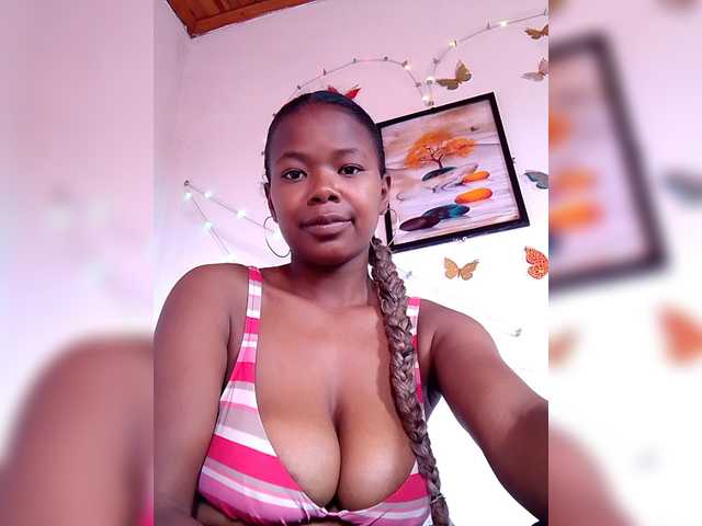 Sayrahsexy's BongaCams show and profile