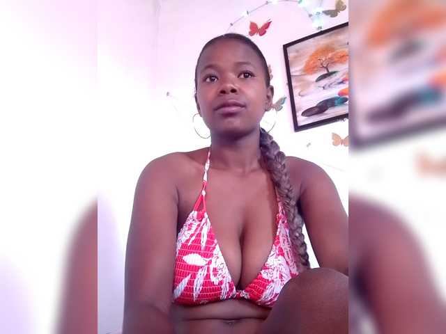 Sayrahsexy's BongaCams show and profile