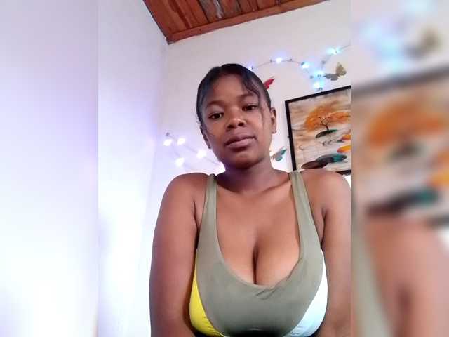 Sayrahsexy's BongaCams show and profile