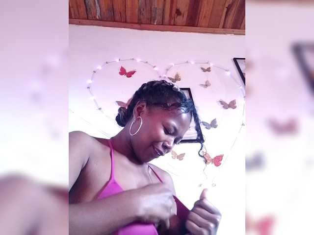 Sayrahsexy's BongaCams show and profile