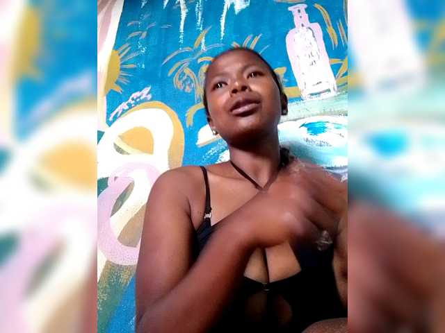 Sayrahsexy's BongaCams show and profile