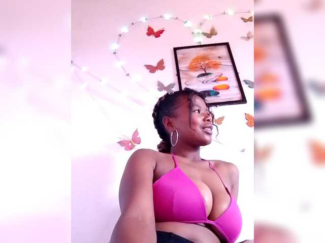 Sayrahsexy's BongaCams show and profile