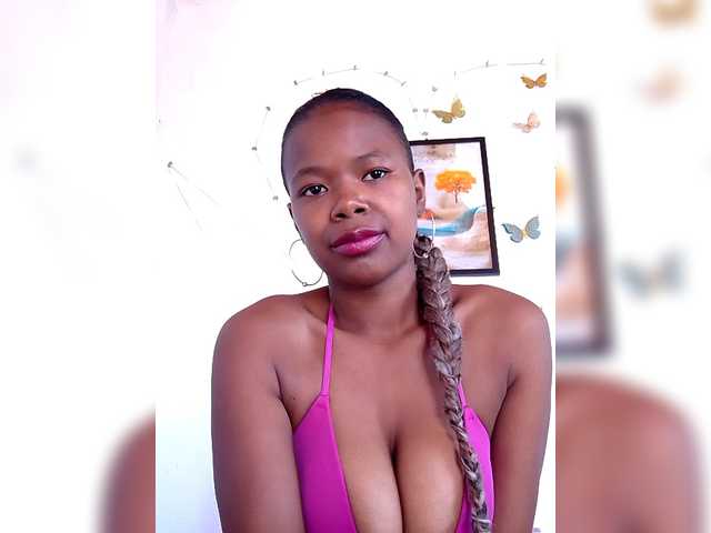 Sayrahsexy's BongaCams show and profile