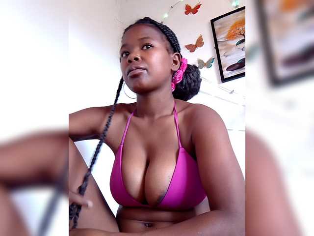 Sayrahsexy's BongaCams show and profile