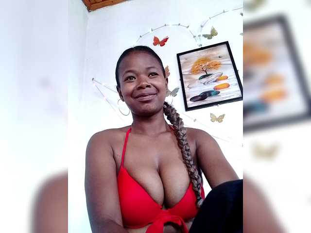 Sayrahsexy's BongaCams show and profile