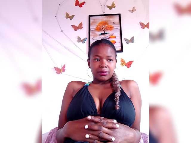 Sayrahsexy's BongaCams show and profile