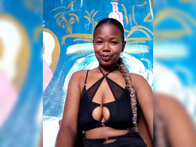 Sayrahsexy's BongaCams show and profile