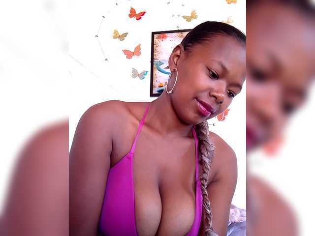 Sayrahsexy's BongaCams show and profile