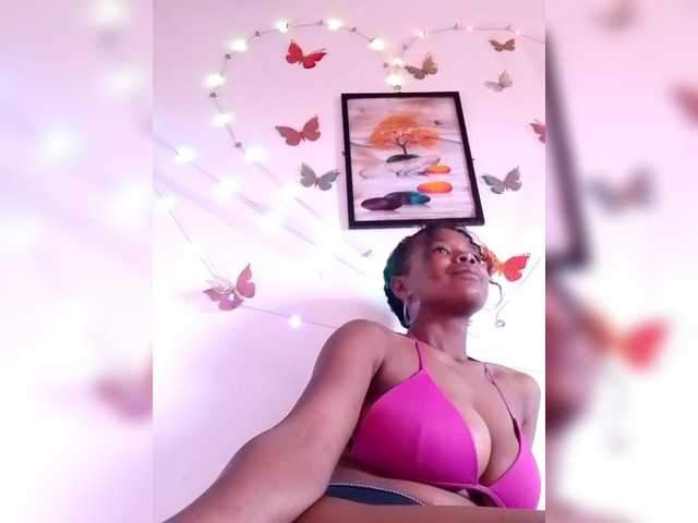 Sayrahsexy Live Cam on BongaCams