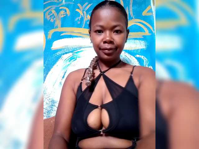 Sayrahsexy's BongaCams show and profile