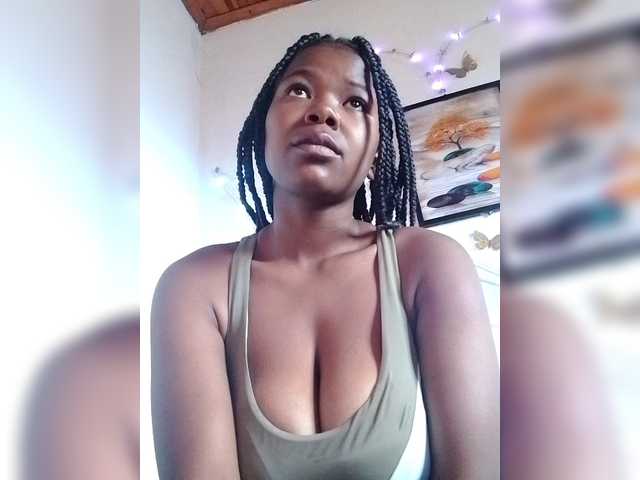 Sayrahsexy's BongaCams show and profile