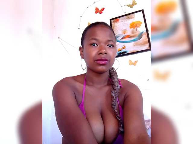 Sayrahsexy's BongaCams show and profile