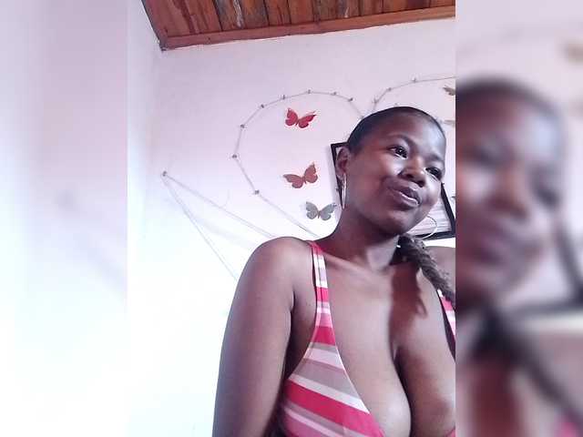 Sayrahsexy's BongaCams show and profile