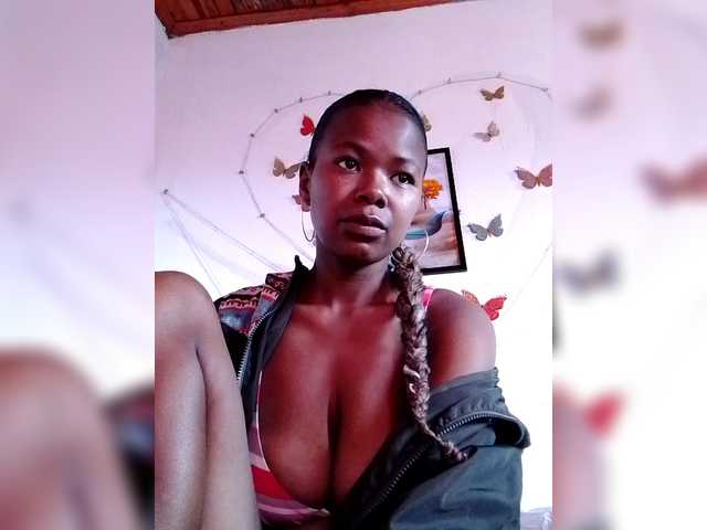 Sayrahsexy from BongaCams is Freechat