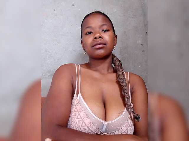 Sayrahsexy's BongaCams show and profile