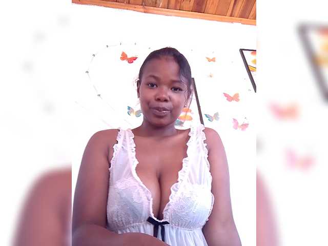 Sayrahsexy's BongaCams show and profile