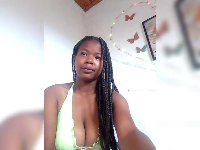 Sayrahsexy's BongaCams show and profile