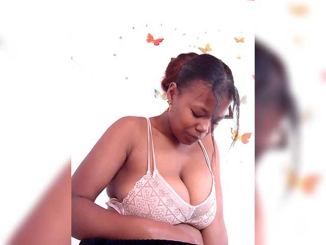 Sayrahsexy's BongaCams show and profile