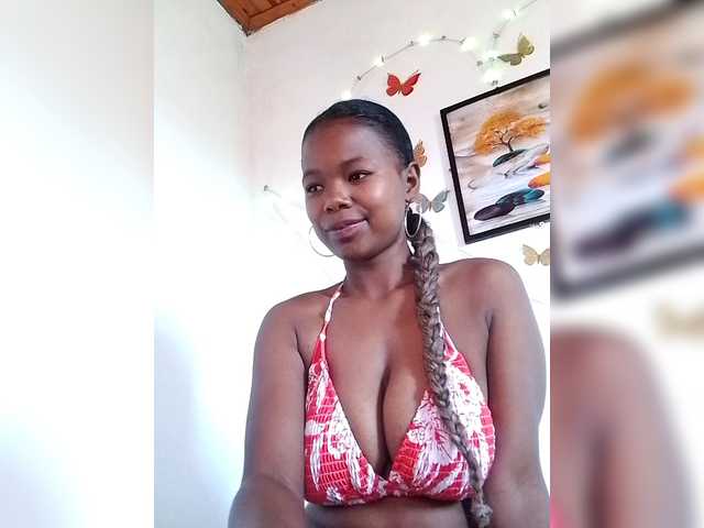 Sayrahsexy's BongaCams show and profile