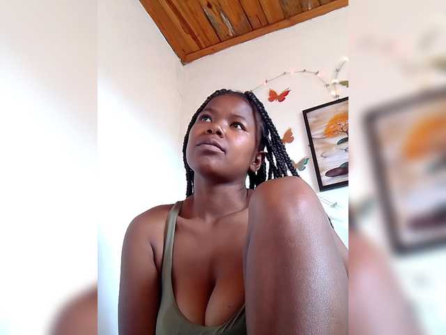 Sayrahsexy's BongaCams show and profile