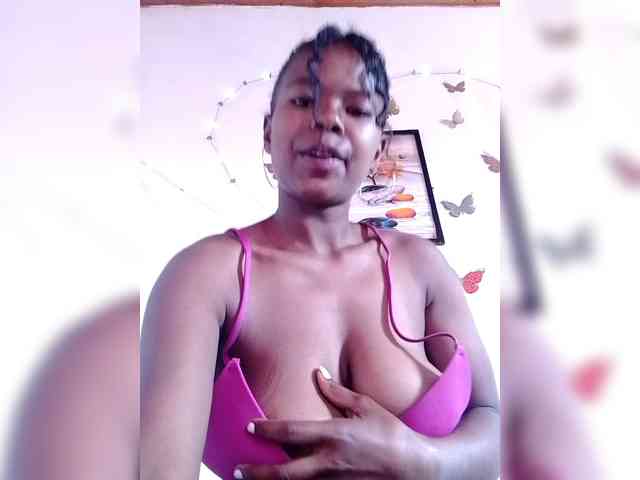 Sayrahsexy webcam