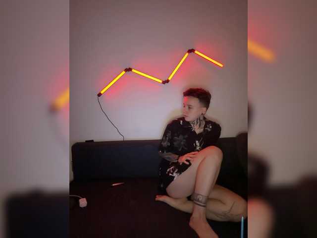 BabyBloommm's BongaCams show and profile