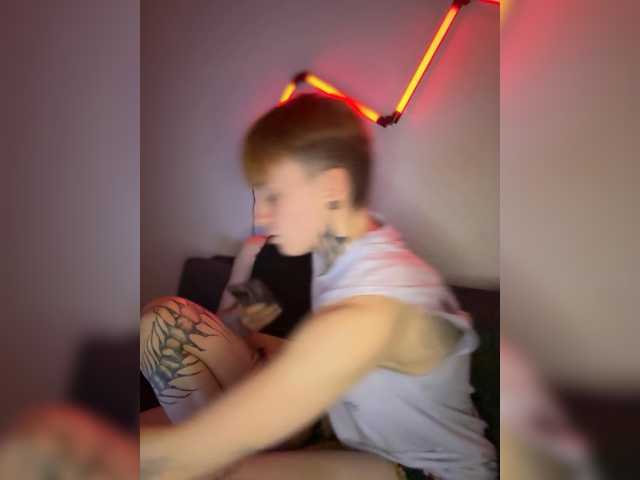 BabyBloommm – webcam model profile photo