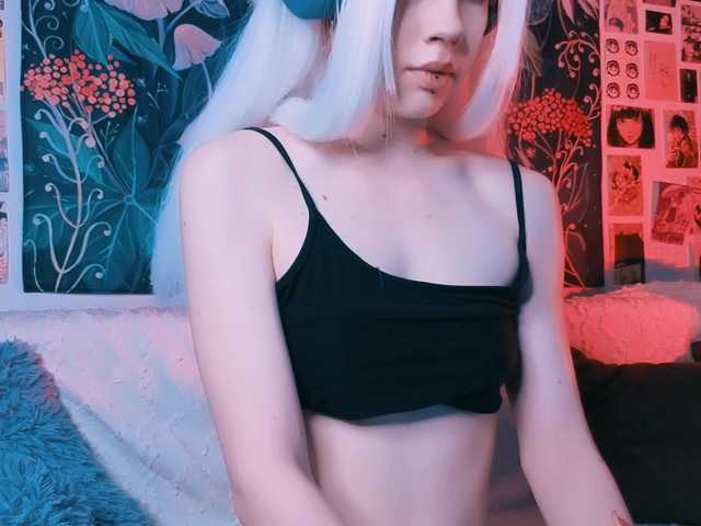 PeacchyPawss – webcam model profile photo