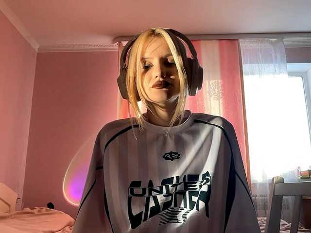 LeilaGerveler's BongaCams show and profile