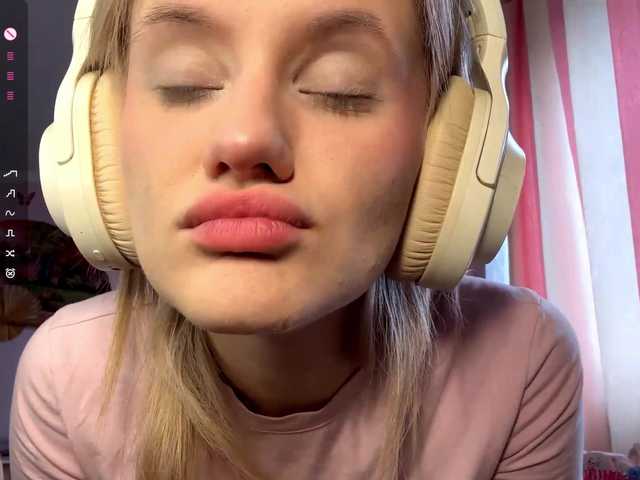 LeilaGerveler's BongaCams show and profile