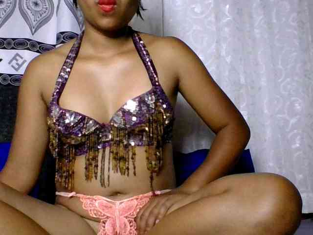 ALYASH Live Webcam on BongaCams