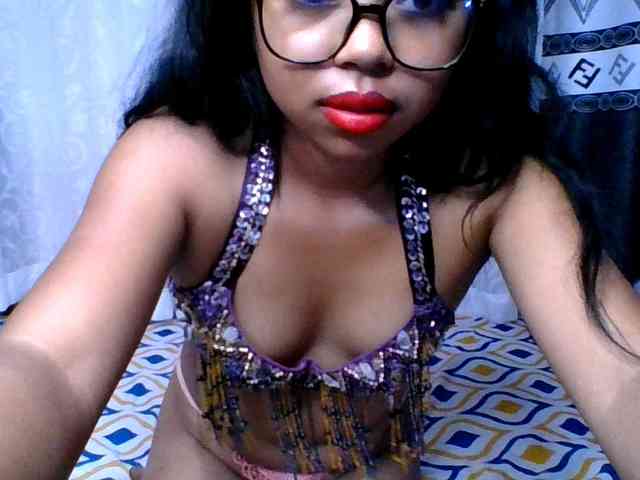 ALYASH Live Webcam on BongaCams