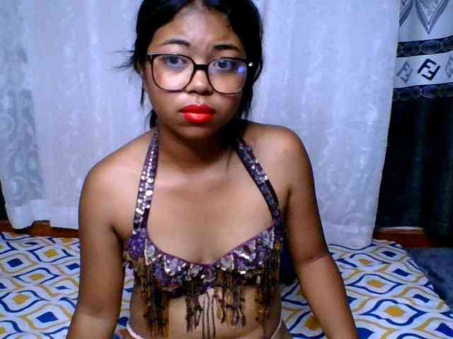 ALYASH Live Webcam on BongaCams