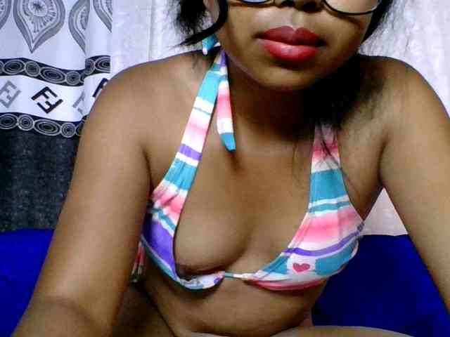 ALYASH Live Webcam on BongaCams