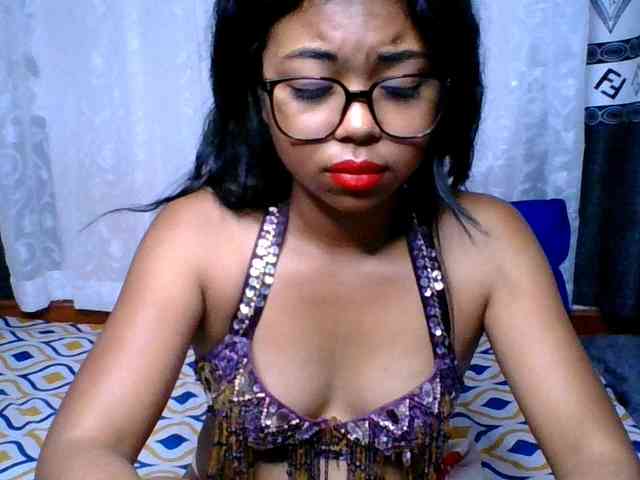 ALYASH Live Webcam on BongaCams