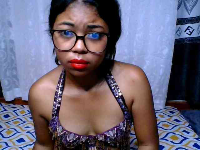 ALYASH Live Webcam on BongaCams