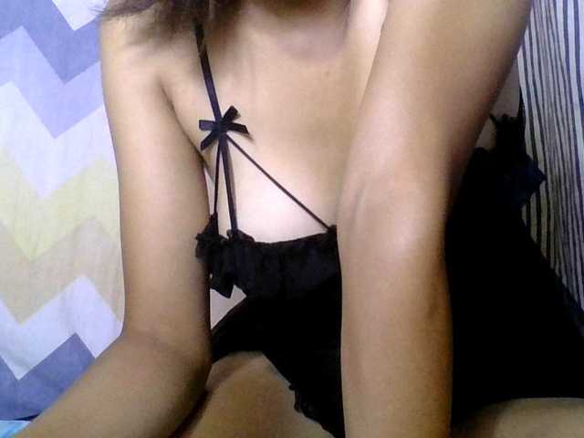 AKANE-WHITE's BongaCams show and profile