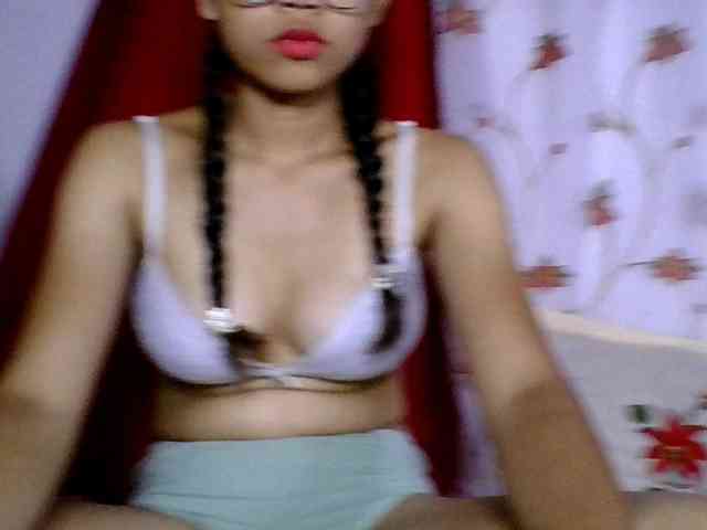 AKANE-WHITE AKANE-WHITE