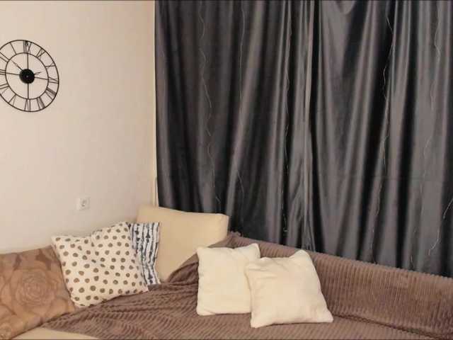 Milylover's BongaCams show and profile