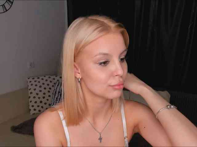 Milylover Live Webcam on BongaCams