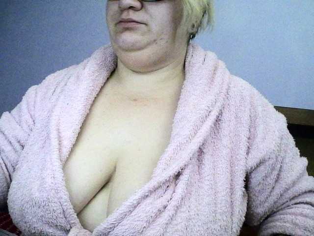 sweetmommy – webcam model profile photo