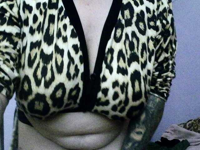 sweetmommy's BongaCams show and profile